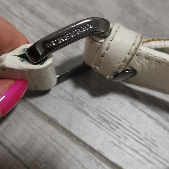 Burberry Hobo Bag - Picture 4 of 8